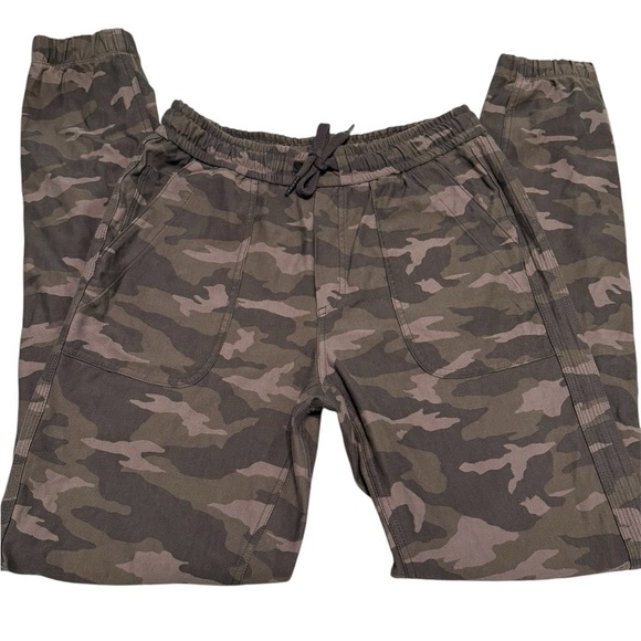 ATHLETA Camo Farallon Joggers Pants, Drawstring Waist, Size 4T - Picture 7 of 12